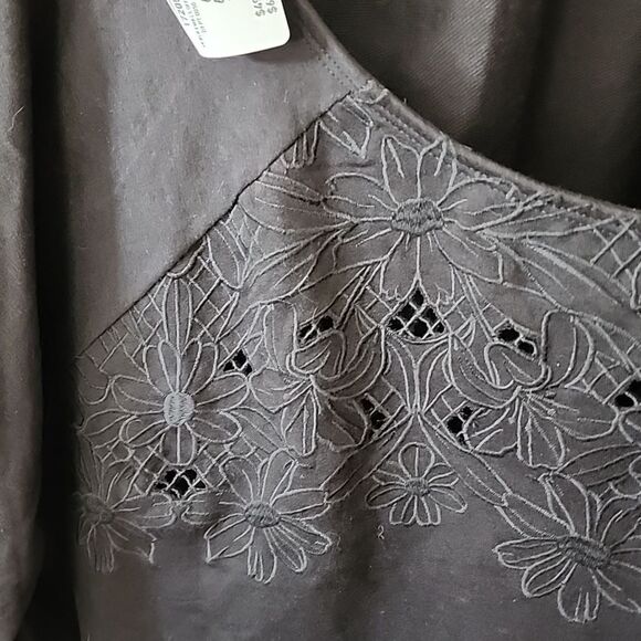 Torrid top size 6 NWT - Picture 2 of 6